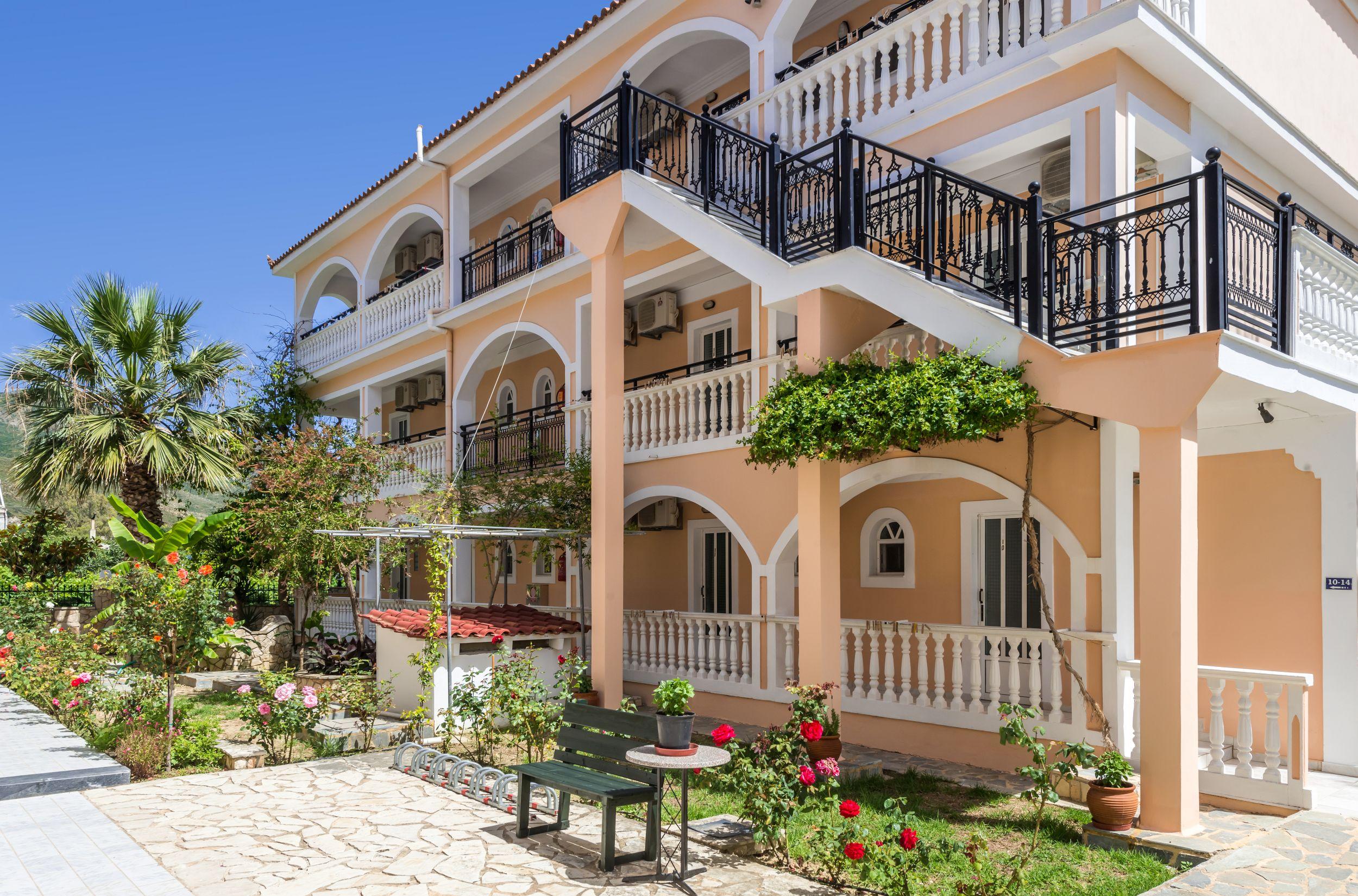 Athina Apartments Закинтос Экстерьер фото