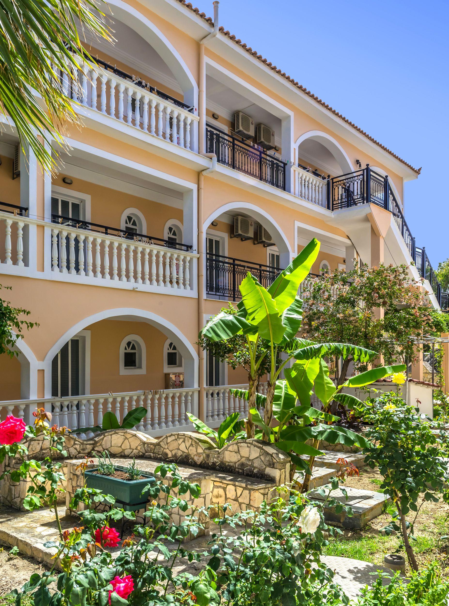 Athina Apartments Закинтос Экстерьер фото