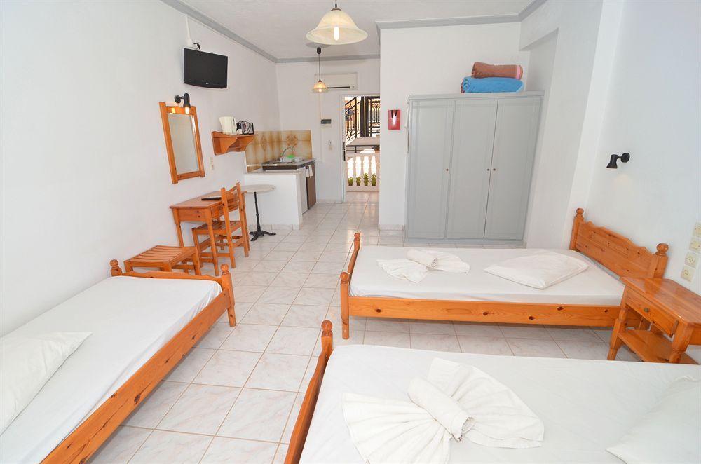 Athina Apartments Закинтос Экстерьер фото